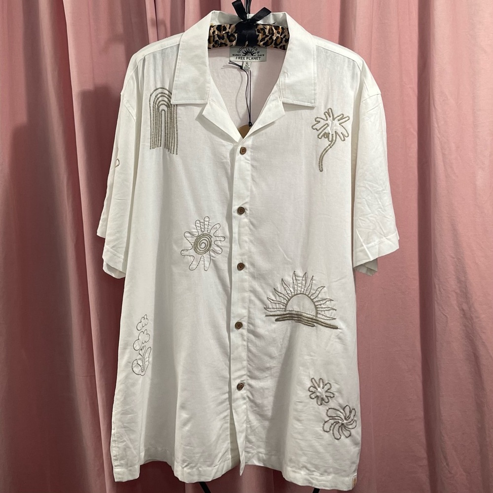 NWT Free Planet embroidered button down